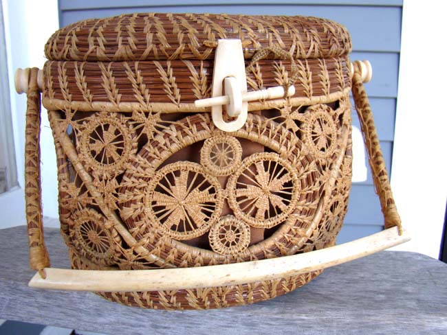 A Mattapoisett basket made by Helen Gaster circa 1972 — image 3